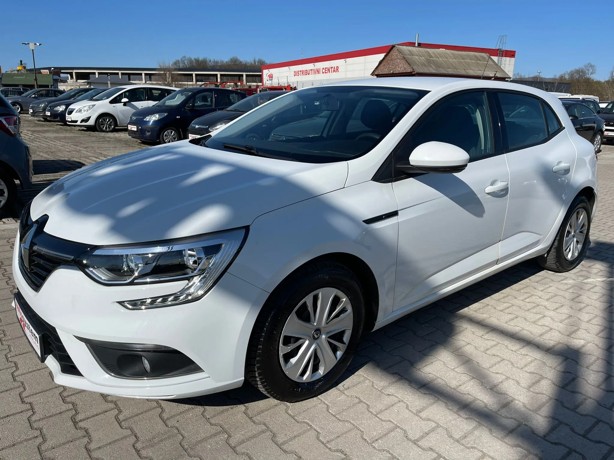 Renault Megane 1.5 DCI KREDITI NA LICU MESTA Image 1