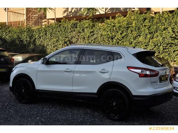 Nissan Qashqai 1.2 DIG-T Black Edition Image 2